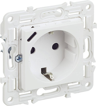 SKANDY Роз. с з/к/ш 16А с USB C 18Вт SK-R17W арк. бел. IEK